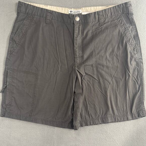 Columbia Shorts Mens 40 Dark Gray Flat Front Pockets Logo Outdoor Hike‎ Camp - Picture 1 of 9